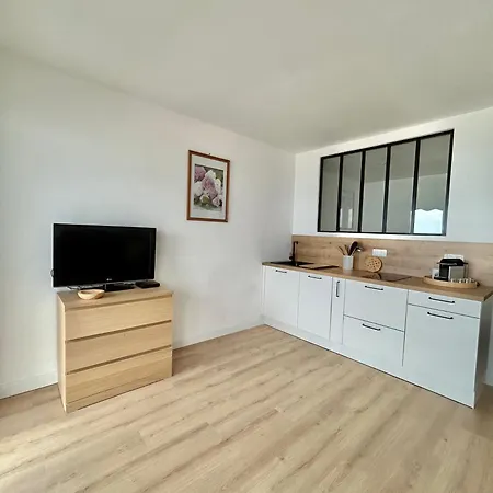 شقة Seaside Serenity - - Beachfront - *