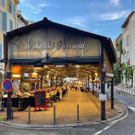 Appartamento Seaside Serenity - - Beachfront - *